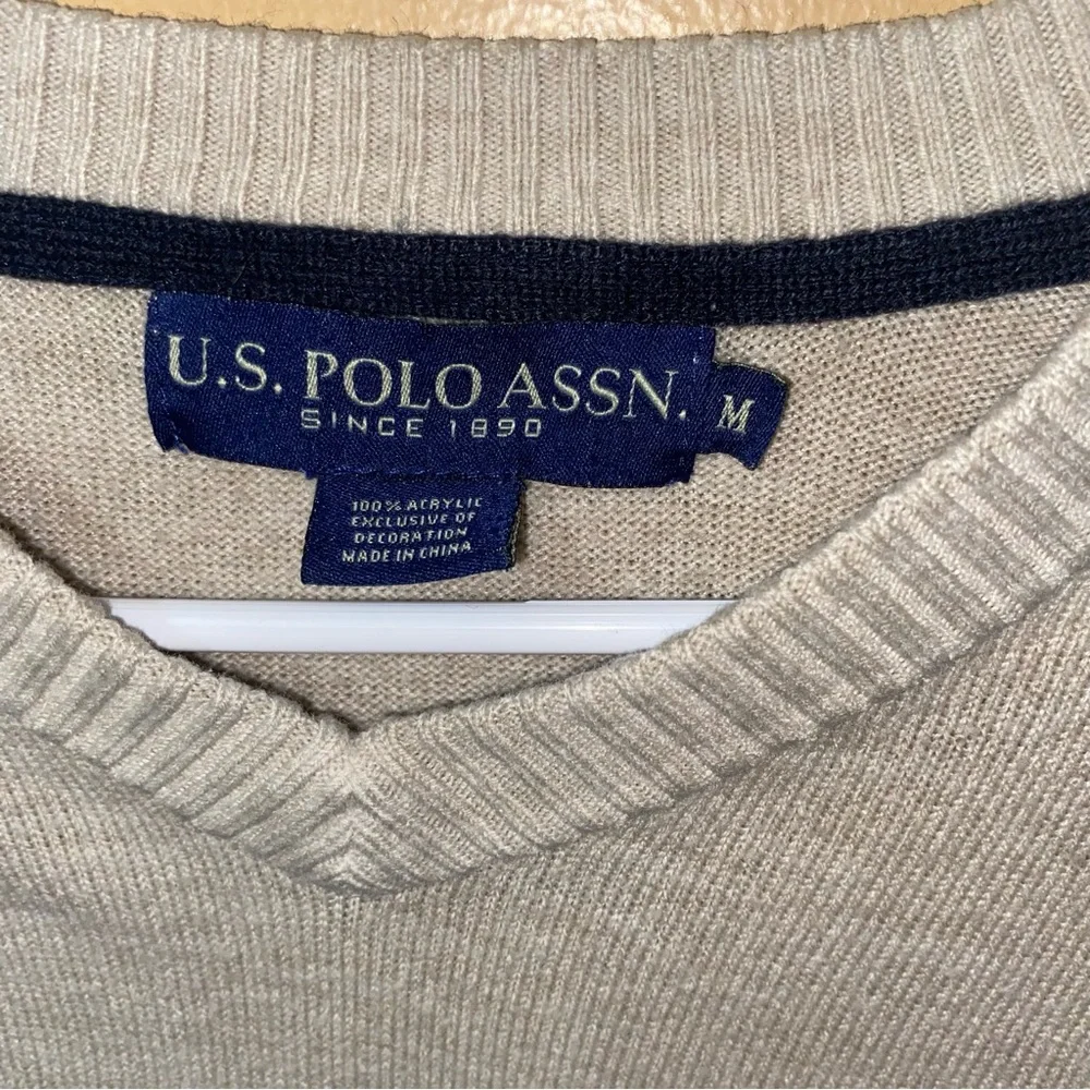 US. POLO Mens size medium dress shirt - Picture 4 of 4